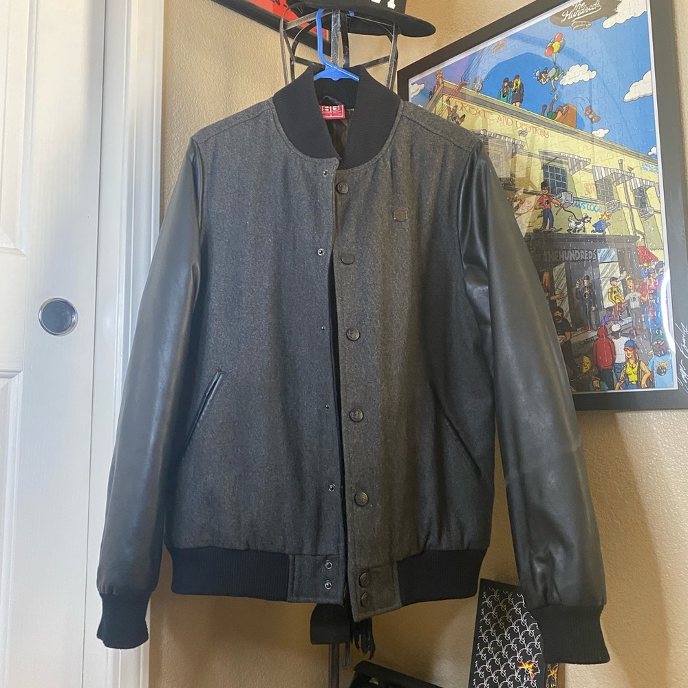 Y2k jacket. Old skater brand called Sleeping Giant